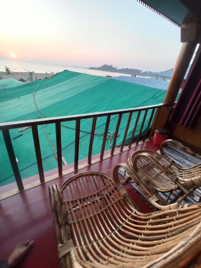 Casa Fiesta Sea Front Beach Huts Patnem Beach Exterior photo