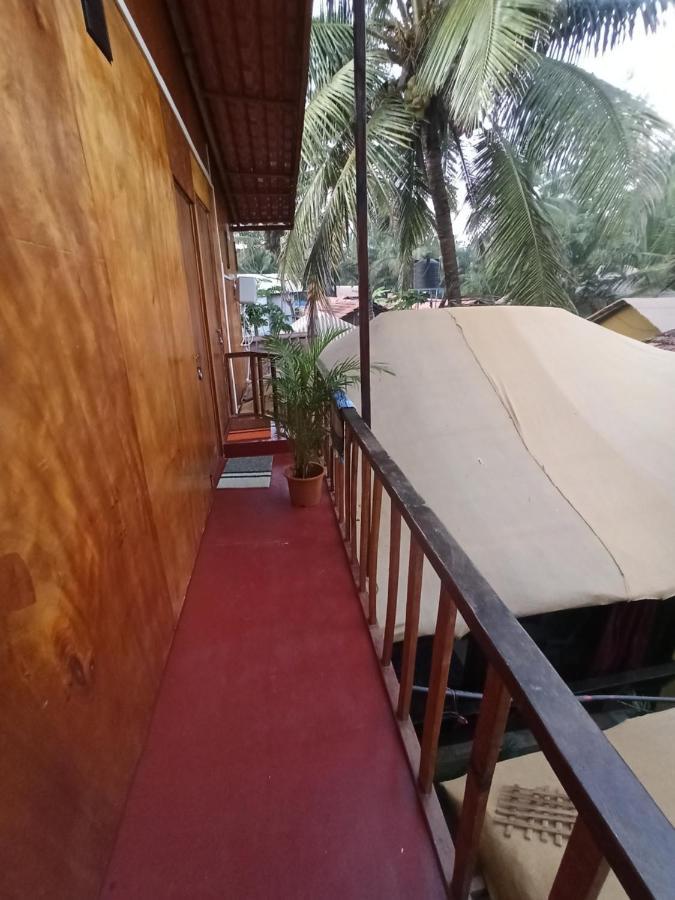 Casa Fiesta Sea Front Beach Huts Patnem Beach Exterior photo